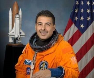 Jose Hernandez official NASA portrait.